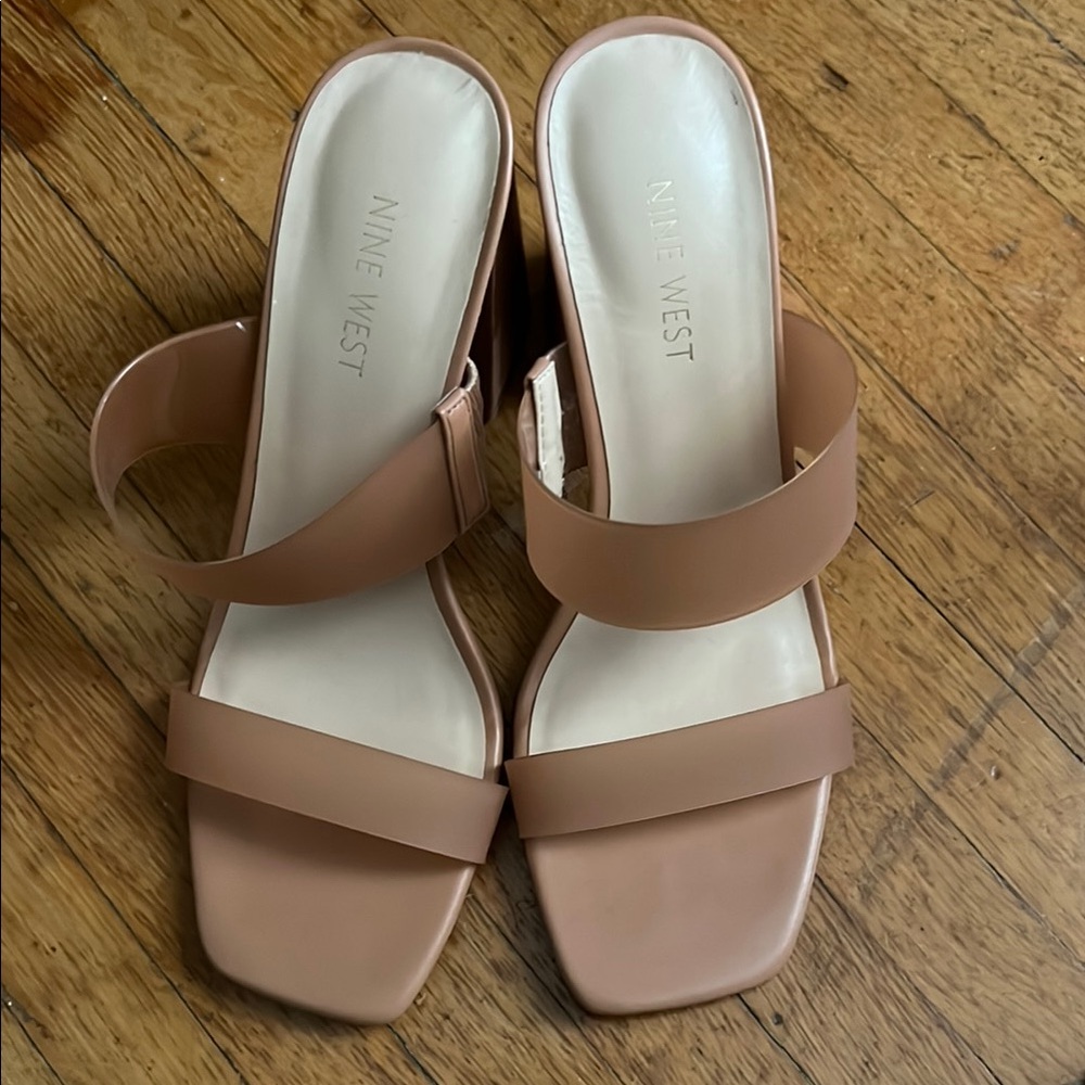 Nine West Women's Tan Sandals